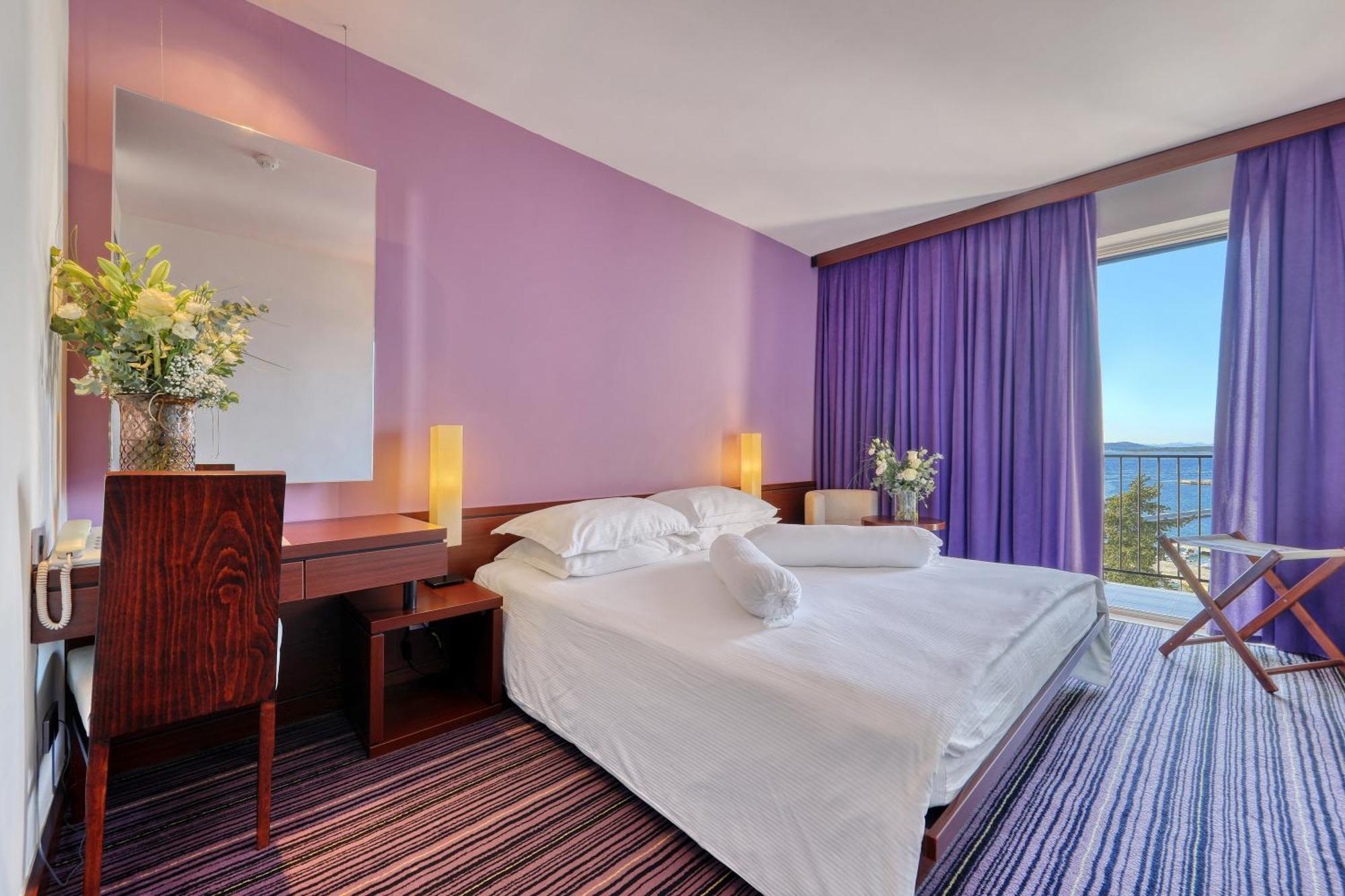 Hotel Adriatic Weißenburg Zimmer foto