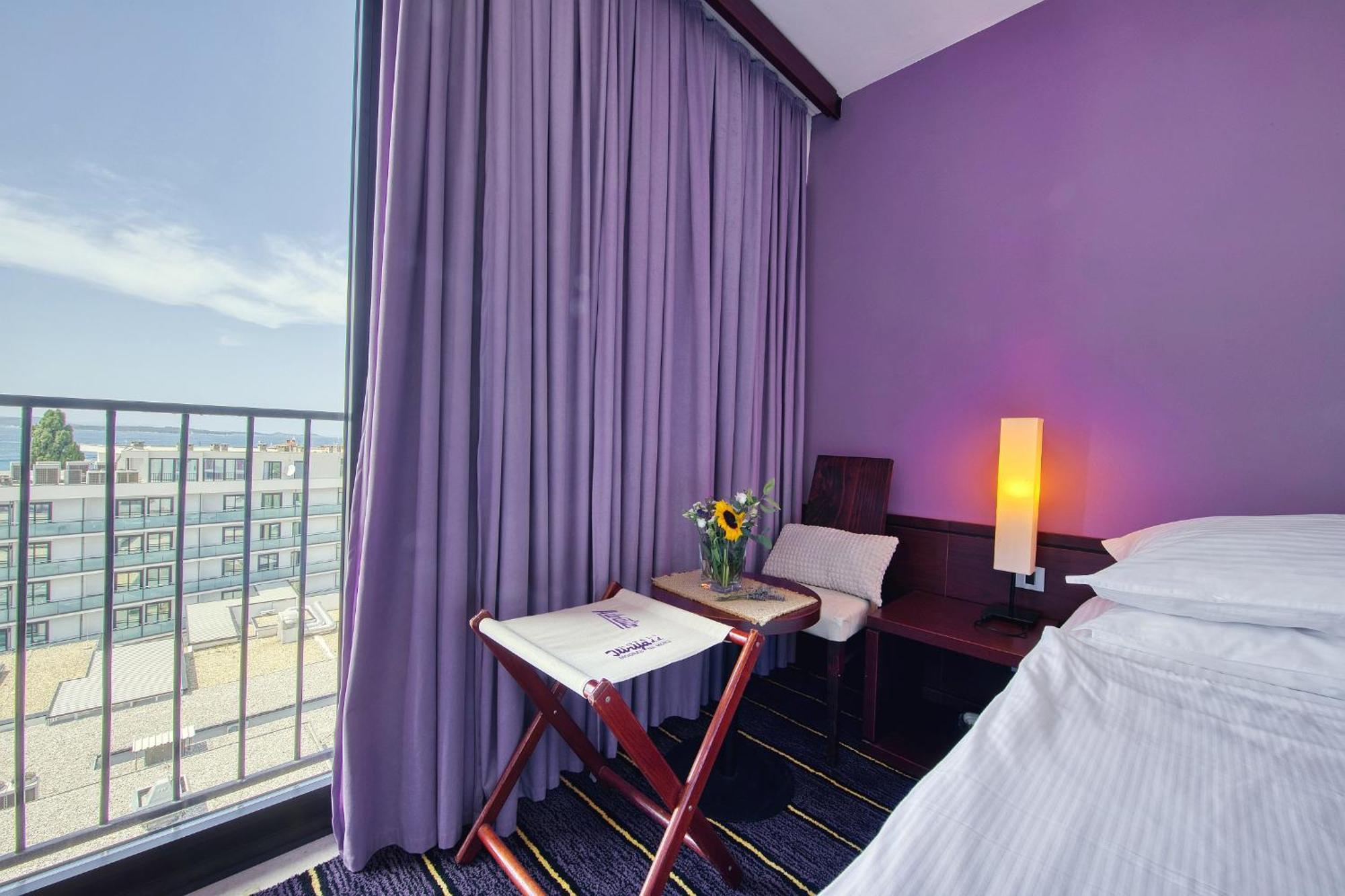 Hotel Adriatic Weißenburg Zimmer foto